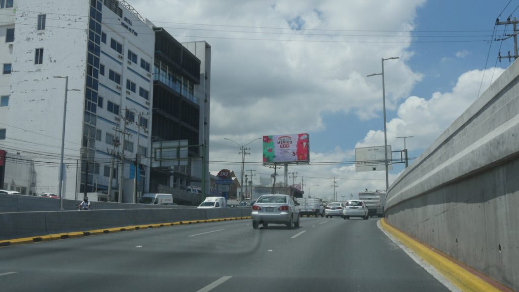 Panorámicos Digitales Av. Paseo de los Leones y Conquistadores, Monterrey, Nuevo León, México